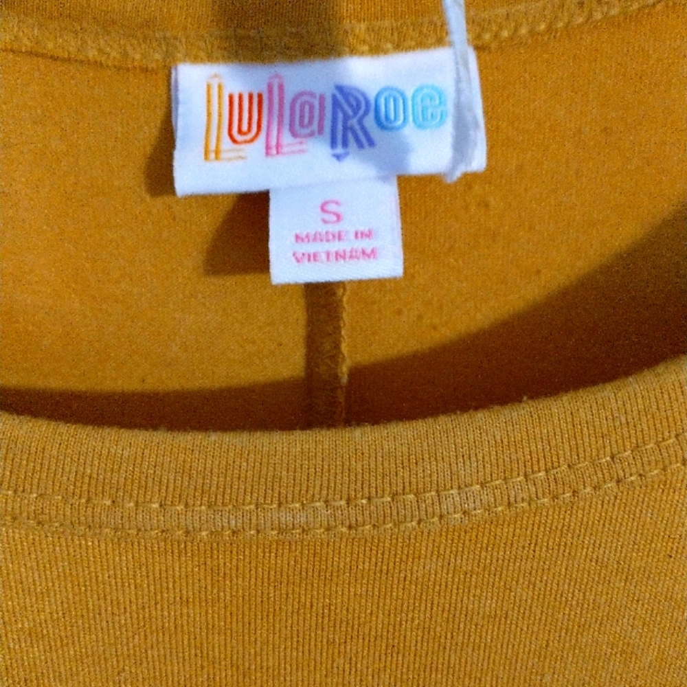 LuLaRoe Carly